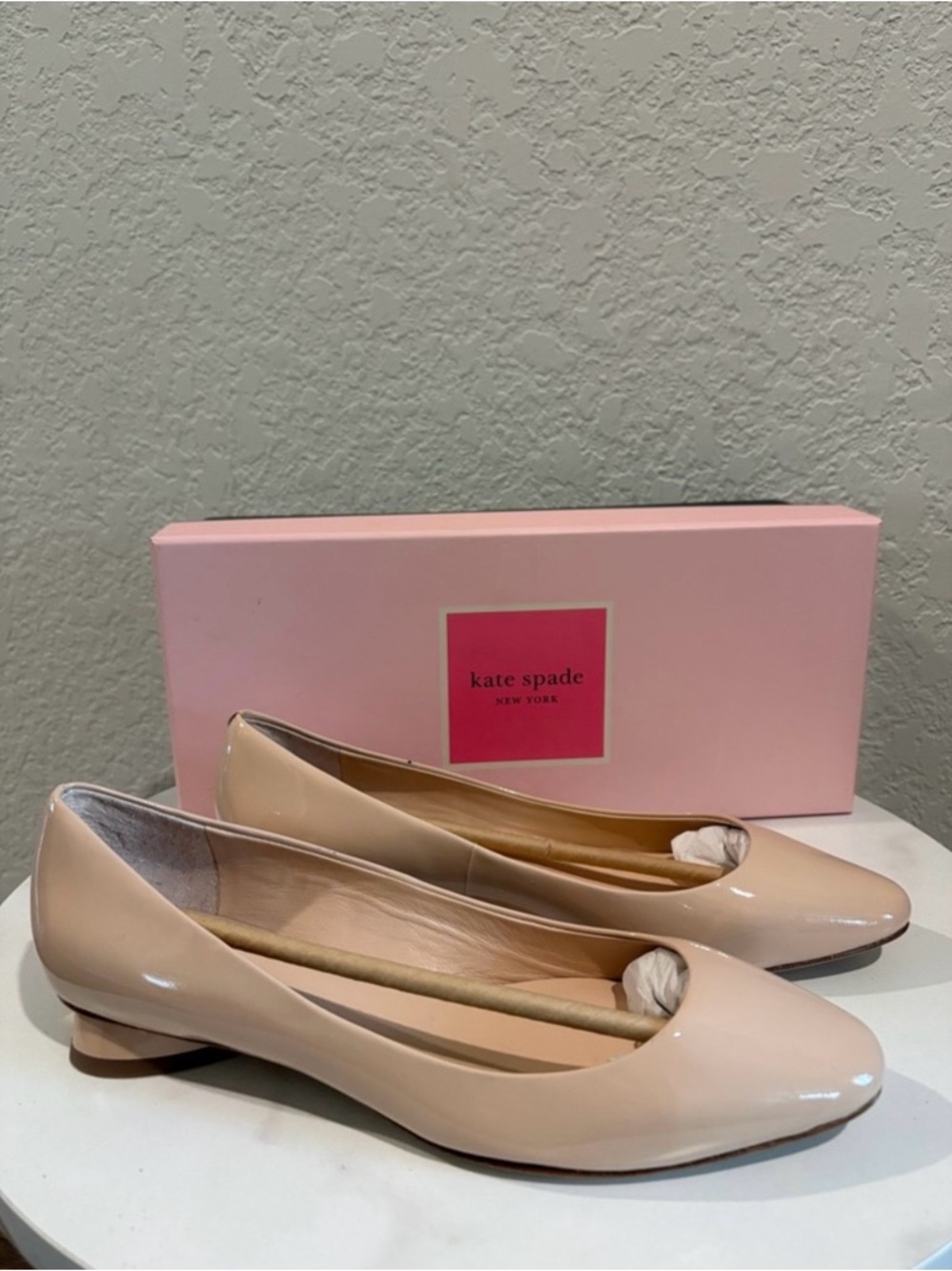 Kate Spade New York Nude Patent Leather Flats Size 6.5 NWT